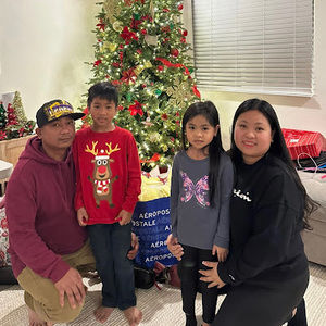 Meet your Posher, Mae-bee